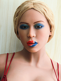 Queena-2