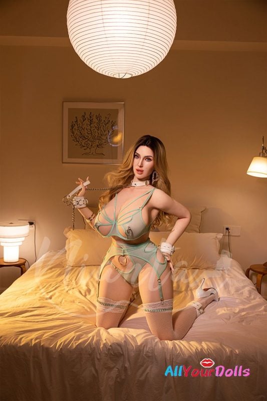 #D11-Laila-Nianta Doll-4