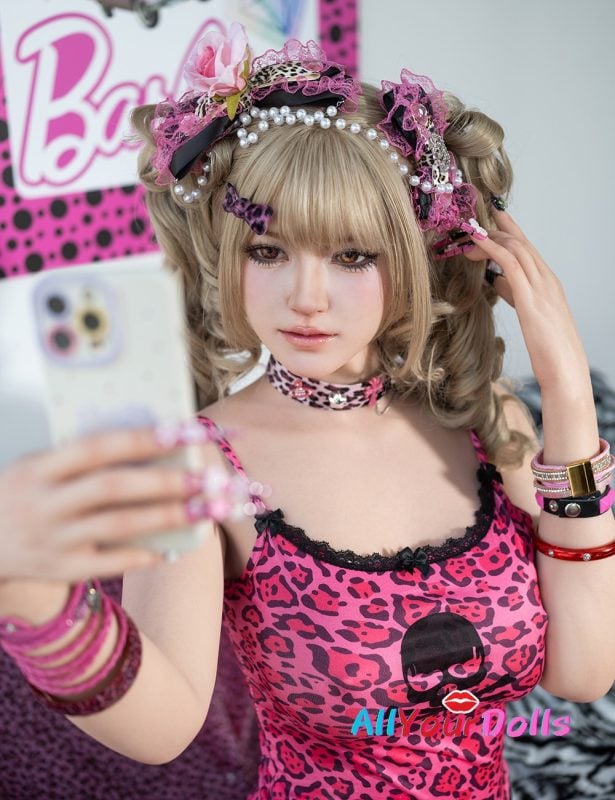 Asian sex doll