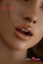 Realistic Sex Doll